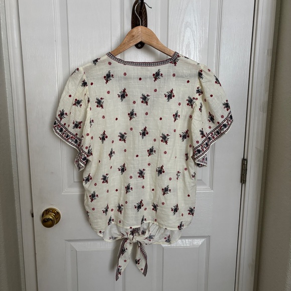 Max Studio Floral Cream Tie-Front Blouse Size Large - Picture 4 of 8